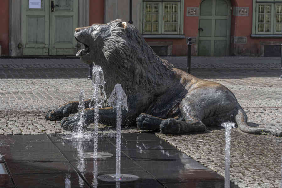Polonia - Gdansk 074 - fuente de los Cuatro Cuartos.jpg